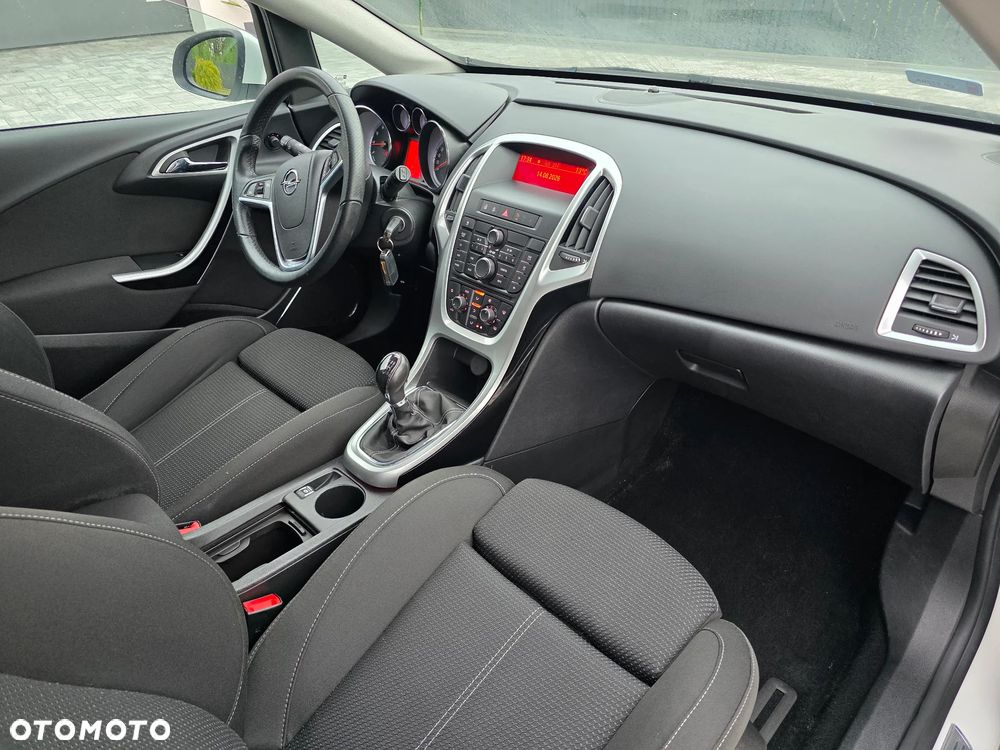 Opel Astra 1.4 T Enjoy - 6
