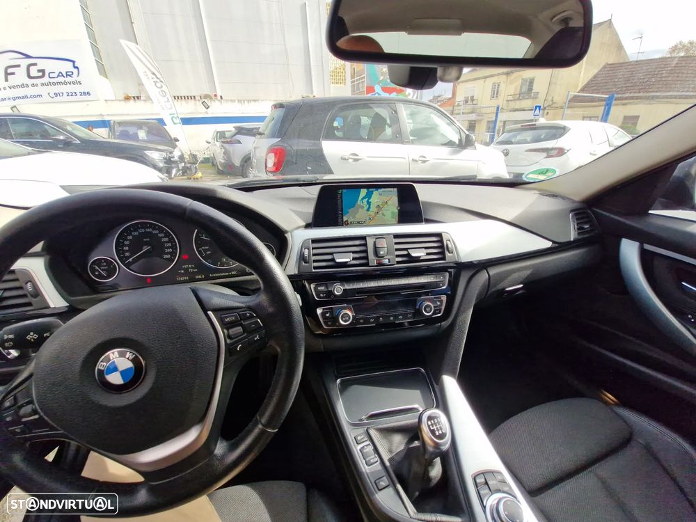 BMW 318 d Sport Line - 5