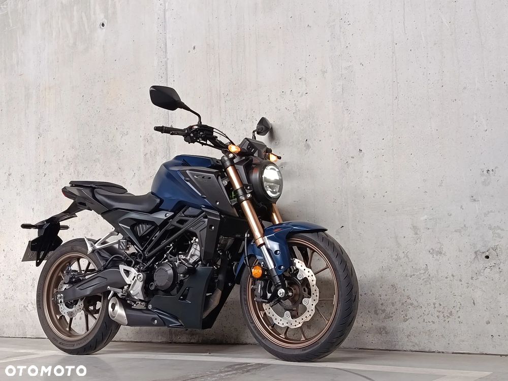Honda CB - 25