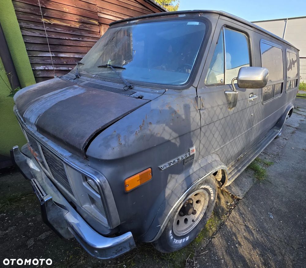 GMC Vandura - 4