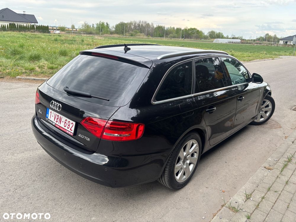 Audi A4 Avant 2.0 TDI DPF S line Sportpaket - 8