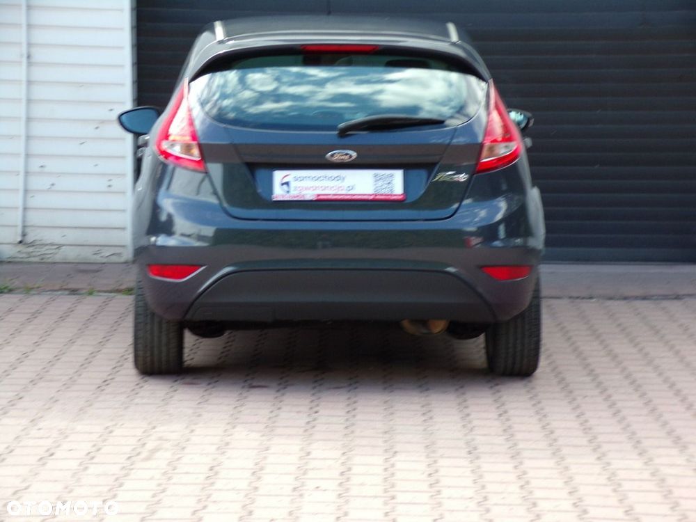 Ford Fiesta - 12