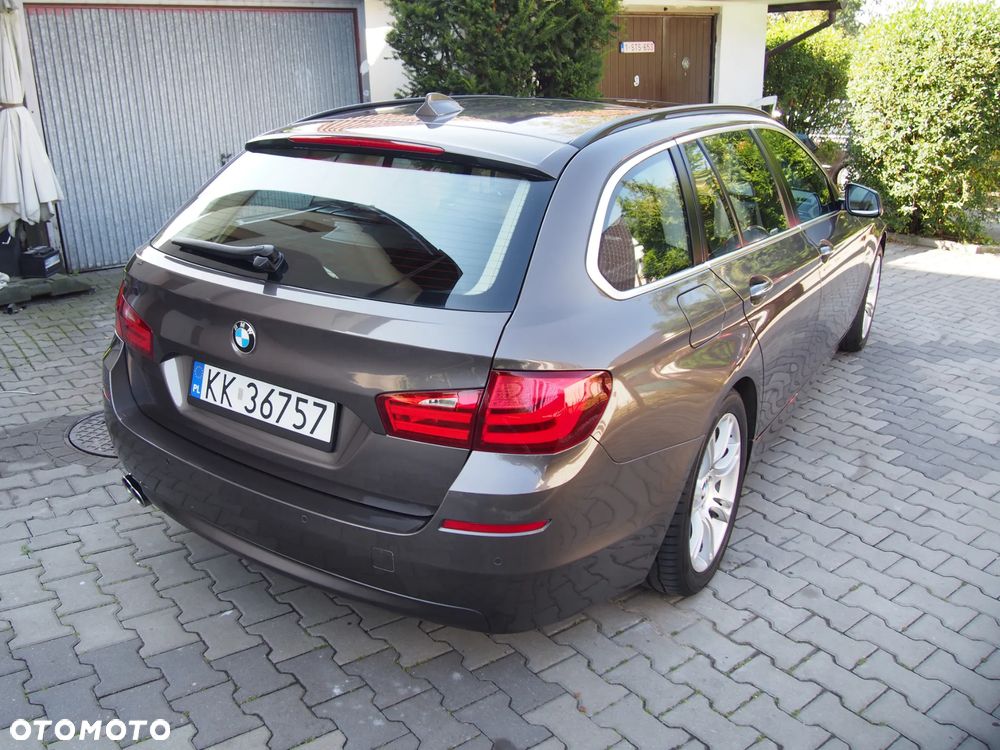 BMW Seria 5 520d Luxury Line - 4
