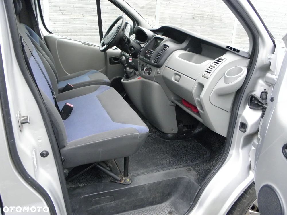 Renault Trafic - 9