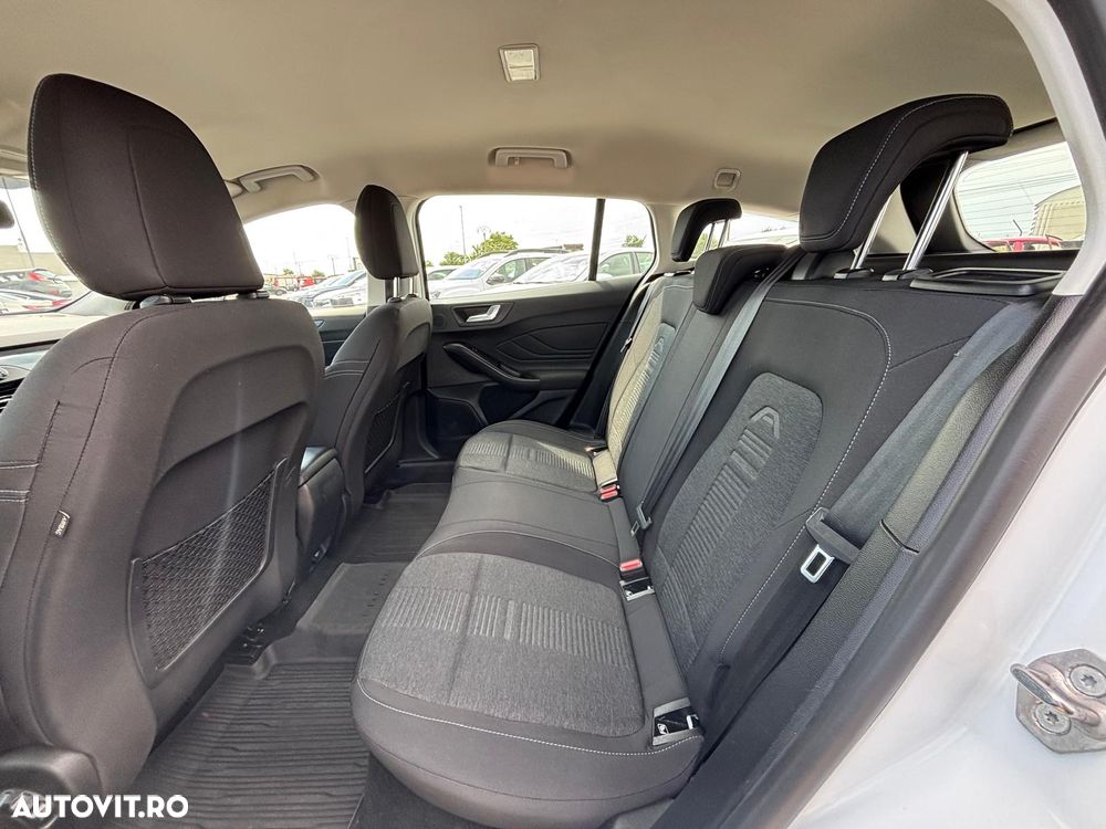 Ford Focus 1.5 EcoBlue Active - 6