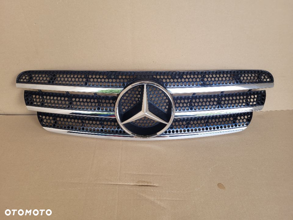 MERCEDES ML LIFT W163 ATRAPA GRILL ORYGINAŁ 16388009