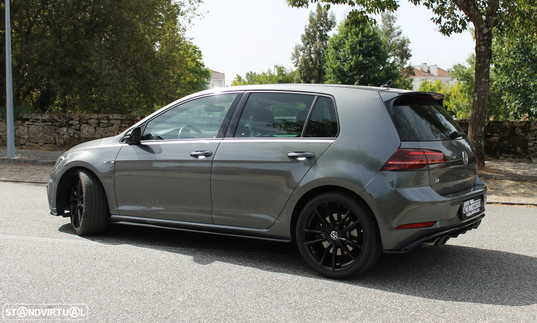 VW Golf R 4Motion (BlueMotion ) DSG - 12