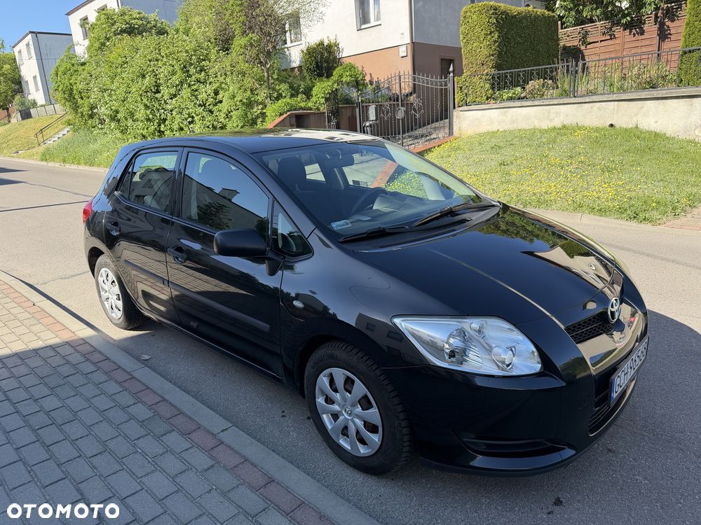 Toyota Auris - 2