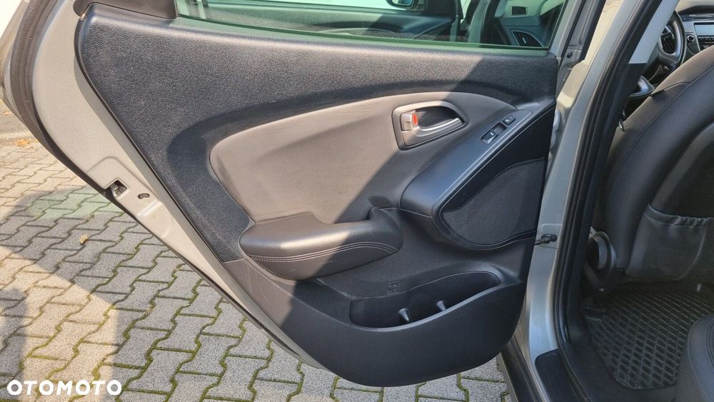 Hyundai ix35 - 12