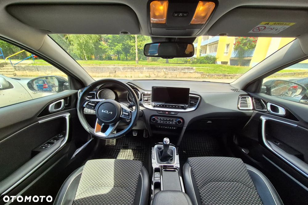 Kia Ceed 1.5 T-GDI L Business Line - 10