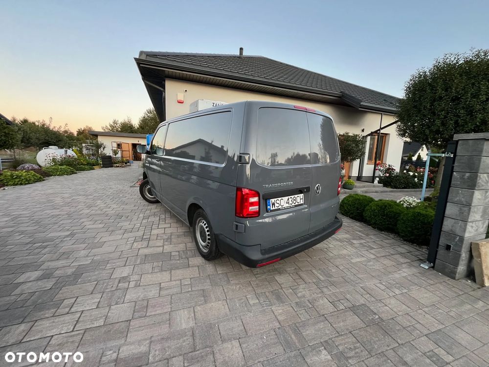 Volkswagen Transporter - 4