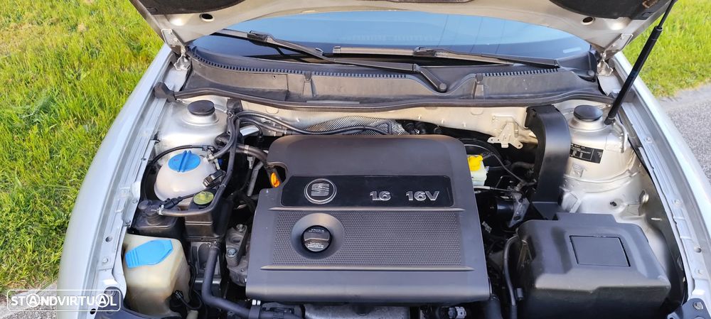 SEAT Leon 1.6 16V Signo - 19