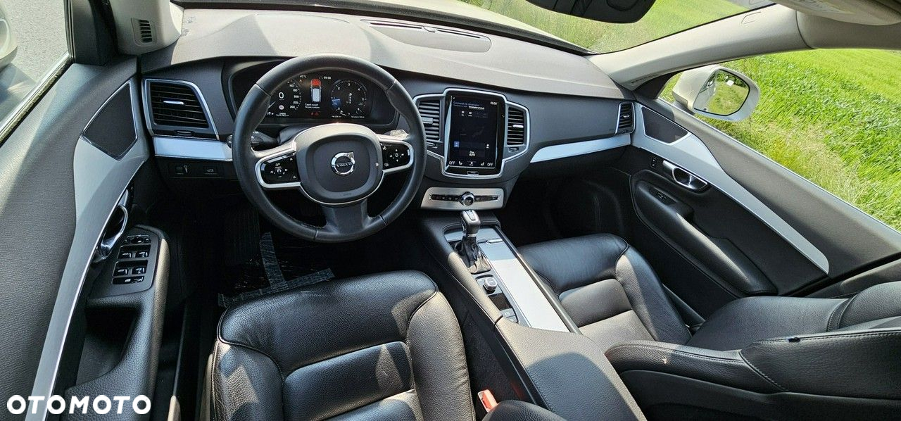 Volvo XC 90 - 19