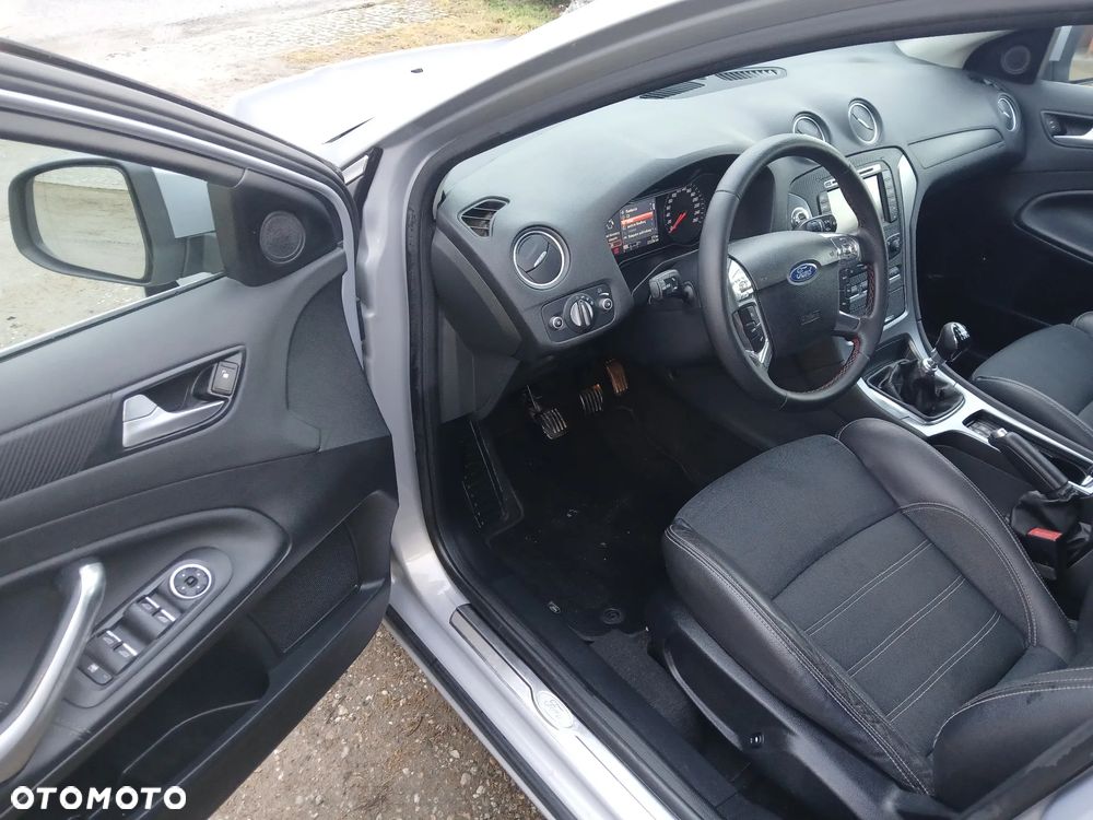 Ford Mondeo 2.2 TDCi Titanium - 26