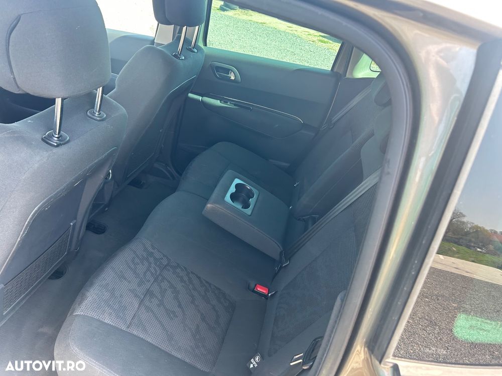 Peugeot 3008 HDi 160 Automatik Active - 31