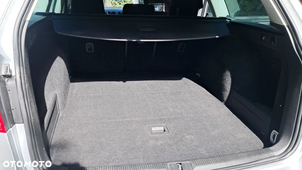 Volkswagen Passat 2.0 TDI Comfortline DSG - 21