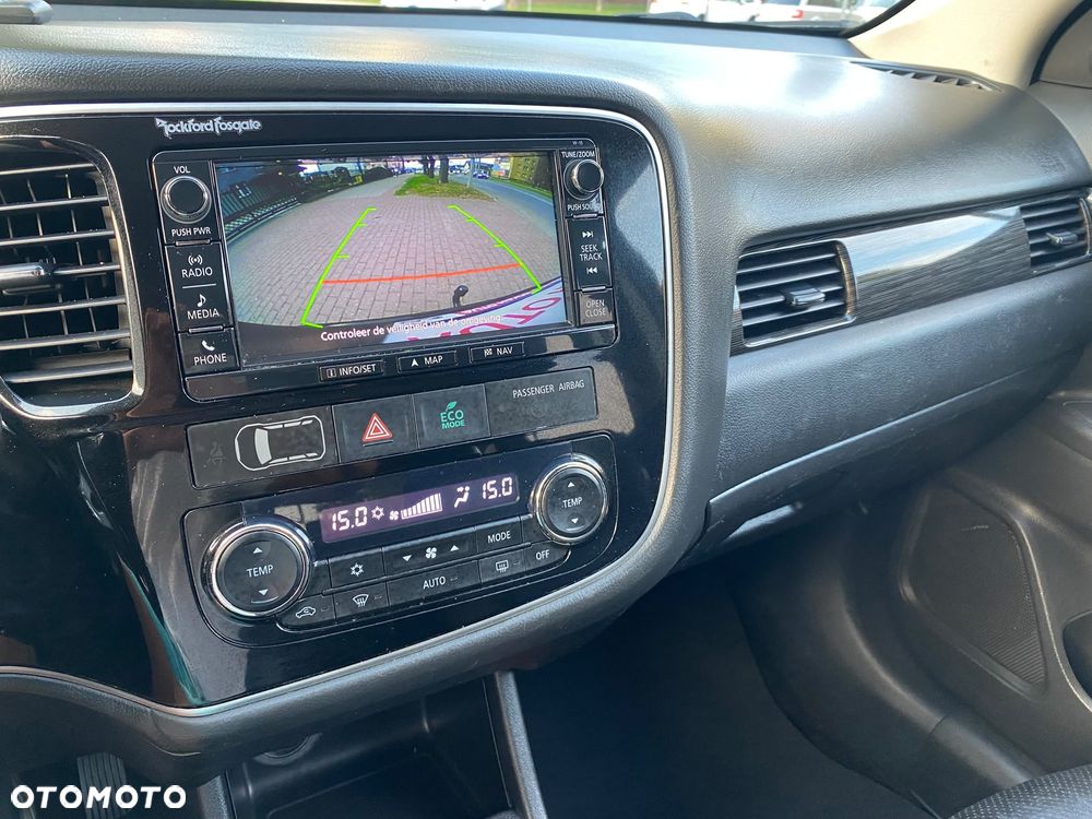 Mitsubishi Outlander 2.0 Intense + - 11