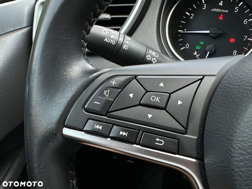 Nissan Qashqai 1.3 DIG-T DCT N-CONNECTA - 13