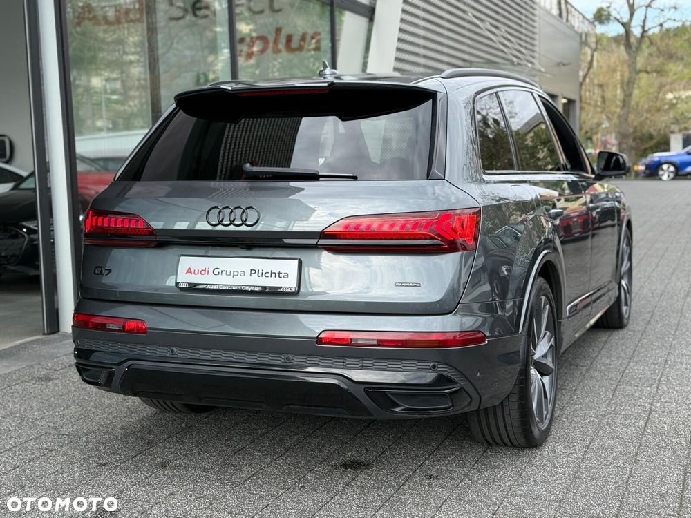 Audi Q7 - 12