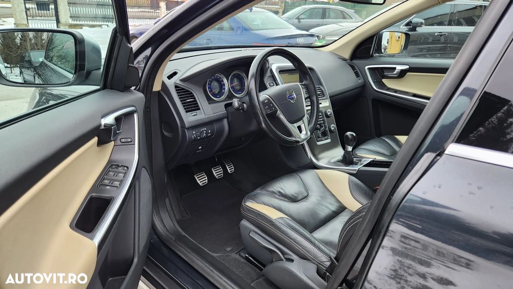 Volvo XC 60 D4 RDesign - 2