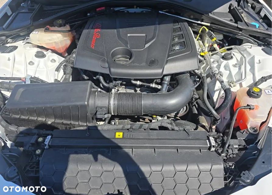 Alfa Romeo Giulia 2.0 Turbo TI Q4 - 11