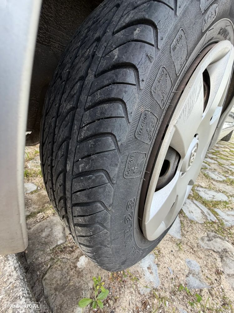 Toyota Aygo 1.0 + AC - 10