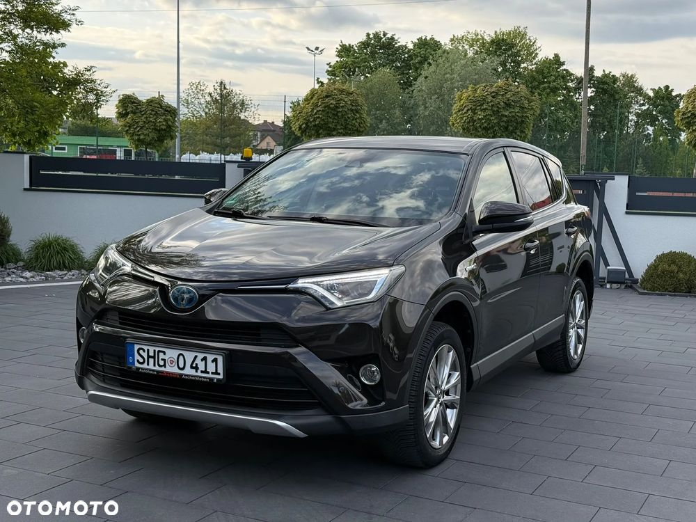 Toyota RAV4 - 1