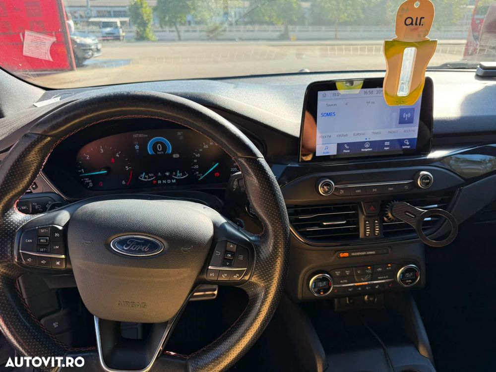 Ford Focus 1.5 EcoBlue ST-Line - 6