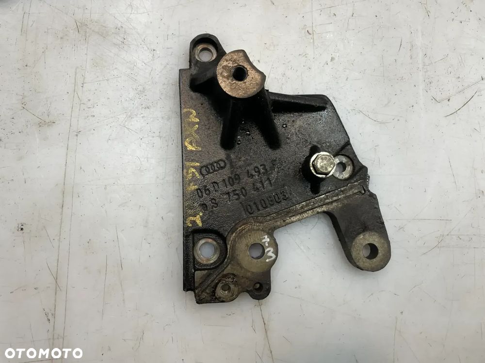 ŁAPA PODPORA SILNIKA AUDI A3 8P 2.0 FSI AXW 06D109493F