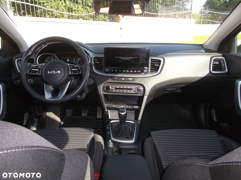 Kia Ceed 1.5 T-GDI M - 21