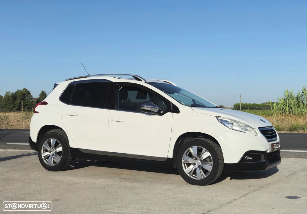 Peugeot 2008 1.6 e-HDi Allure - 17