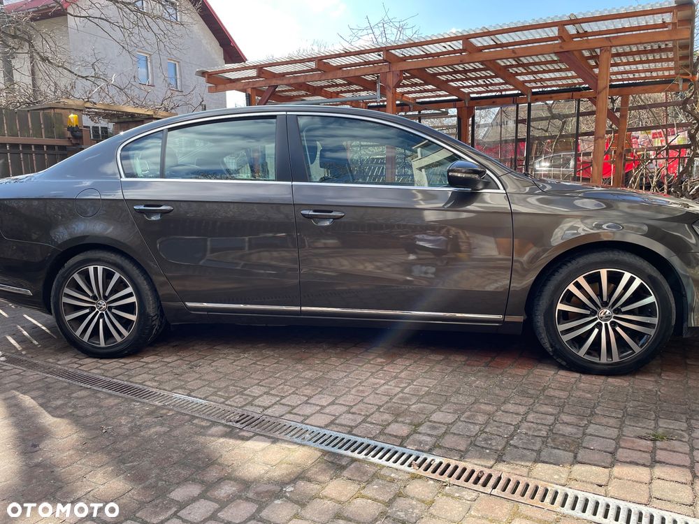 Volkswagen Passat 2.0 TDI Comfortline DSG - 1