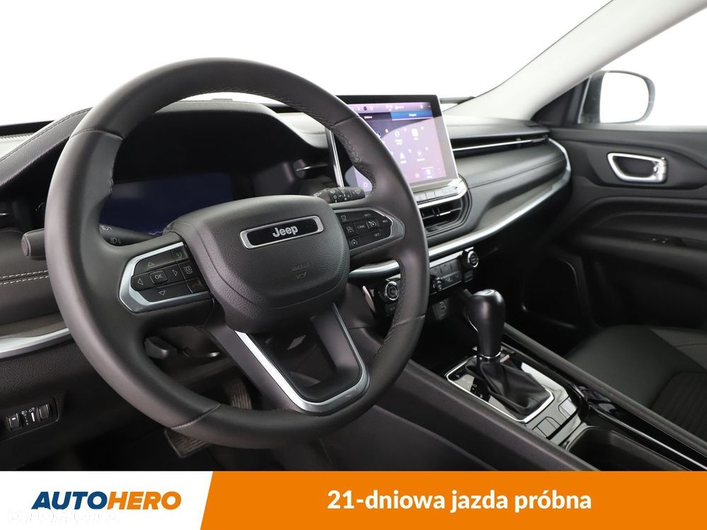 Jeep Compass - 12