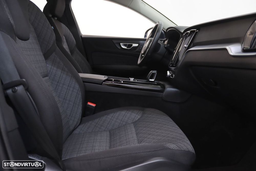 Volvo V60 2.0 T6 AWD TE Core - 11