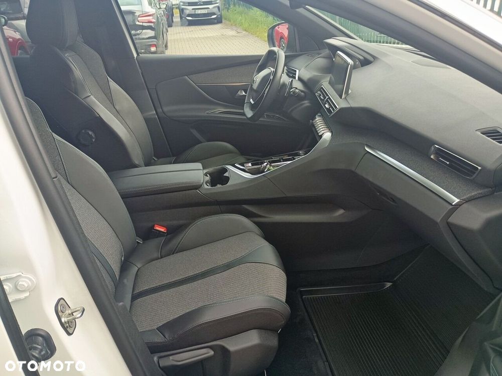 Peugeot 3008 - 13