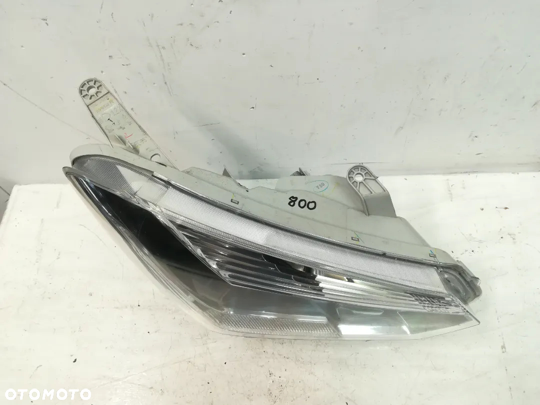 Isuzu D-max lift lampa prawa przednia przód 2015- - 3