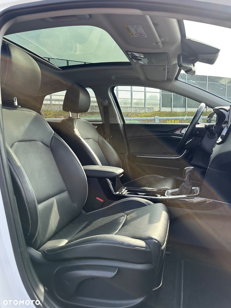Kia XCeed - 28