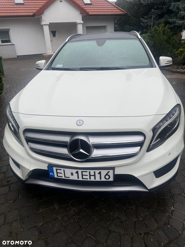 Mercedes-Benz GLA 250 4-Matic - 12