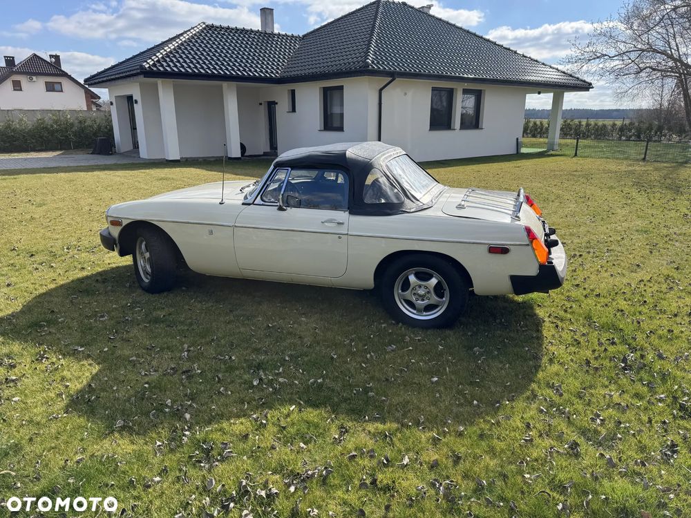 MG MGB - 33