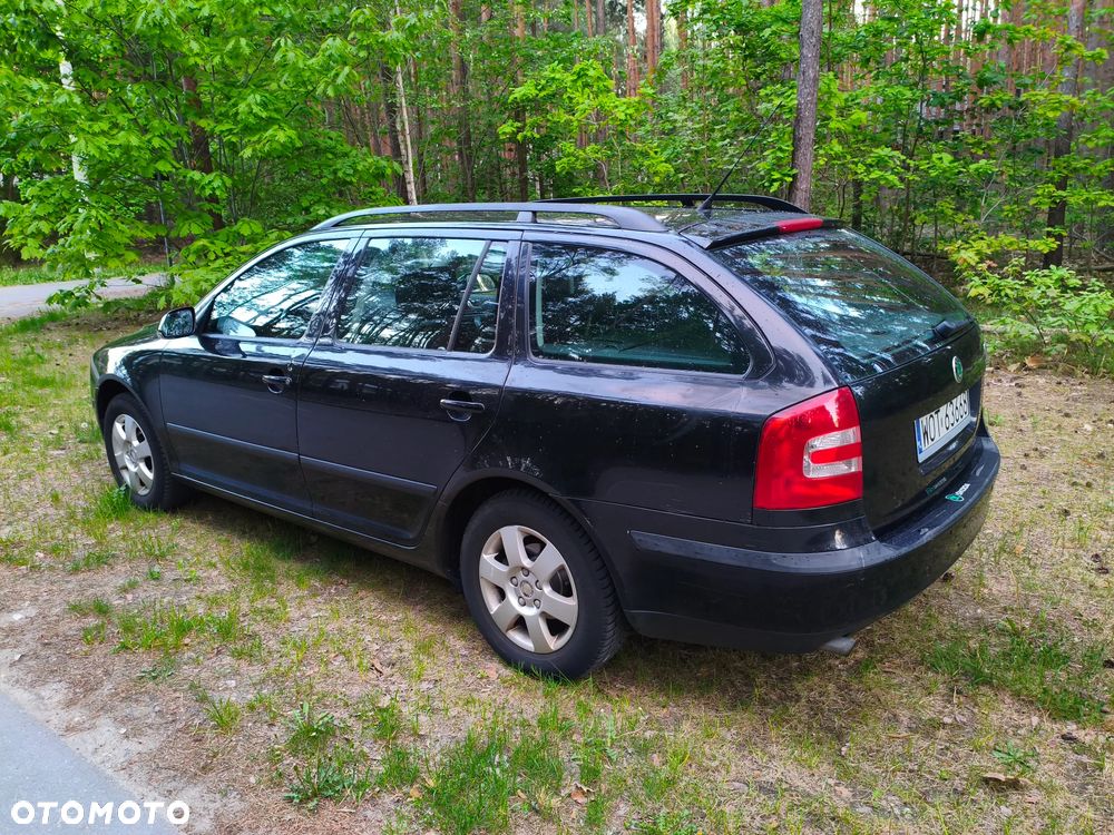 Skoda Octavia 1.6 Combi Classic - 3