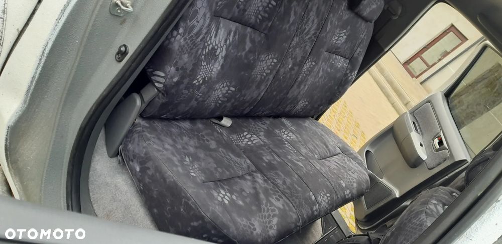 Toyota Hilux 3.0 D-4D SR5-X Platinium - 27