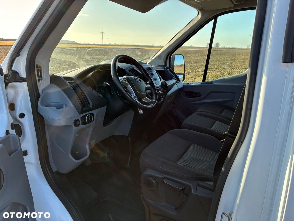 Ford Transit - 13