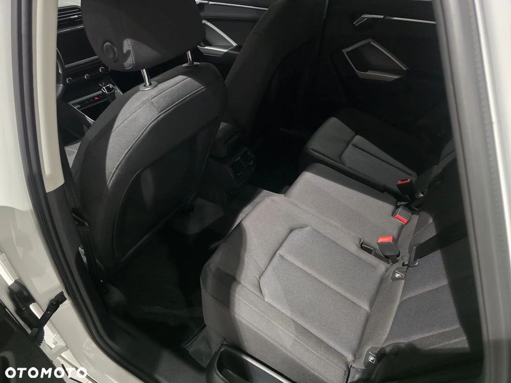 Audi Q3 35 TFSI S tronic - 9