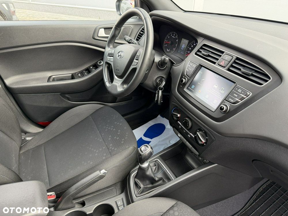 Hyundai i20 blue 1.2 YES!+ - 40