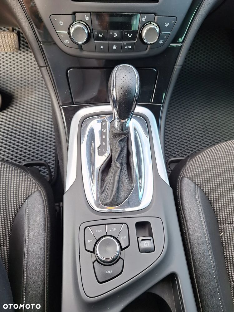 Opel Insignia 2.0 CDTI Sport 4x4 - 19