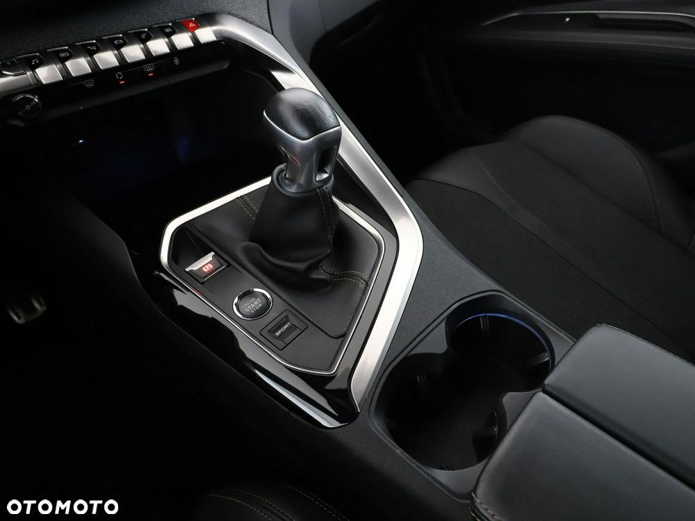 Peugeot 3008 - 31