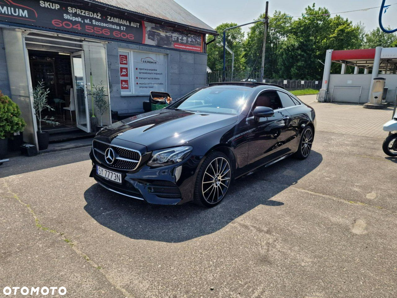 Mercedes-Benz Klasa E 220 d Coupe 9G-TRONIC AMG Line - 3