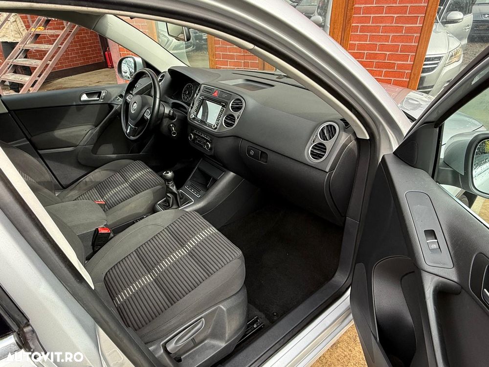 Volkswagen Tiguan - 13
