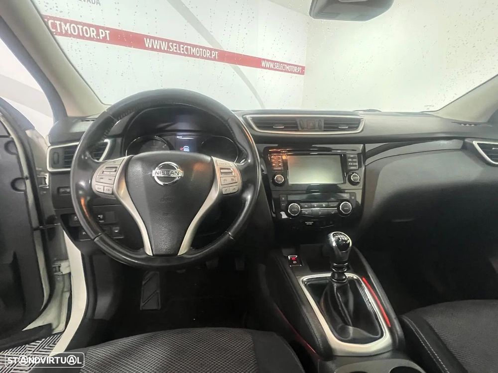 Nissan Qashqai 1.5 dCi N-Connecta 18 - 13