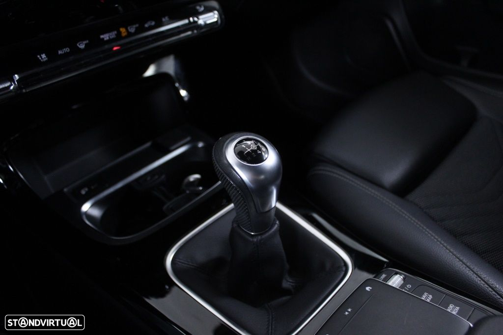 Mercedes-Benz A 180 d Style - 29